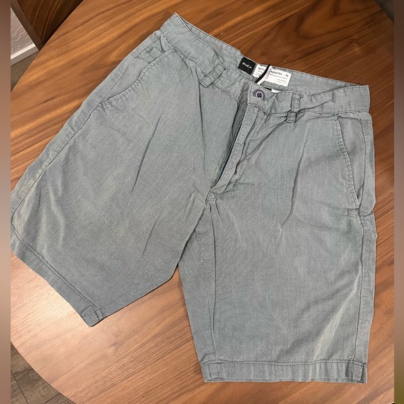 Men’s shorts - Picture 1 of 3